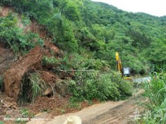 暴雨致池州境内国省干线多处塌方 目前均恢复通行